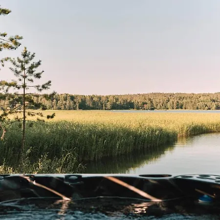 Lillan With Jacuzzi And Sauna Вилла Порвоо