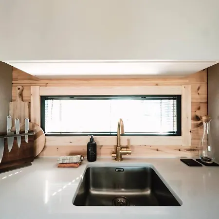 Вилла Lillan With Jacuzzi And Sauna Порвоо