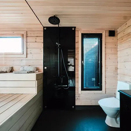 Lillan With Jacuzzi And Sauna