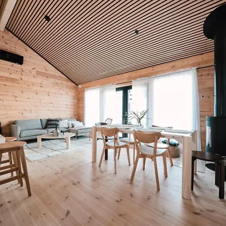 Lillan With Jacuzzi And Sauna *